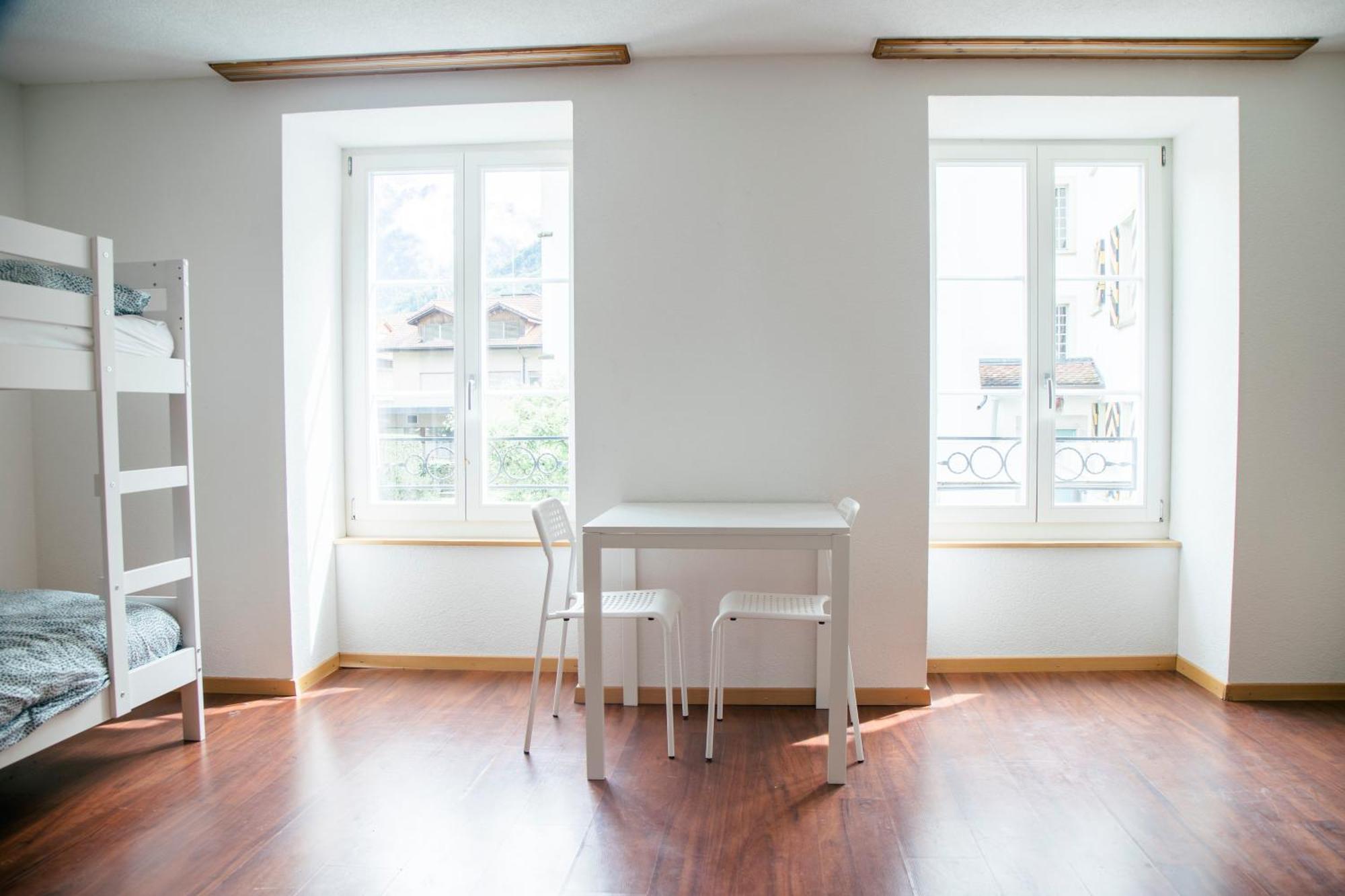 Unterseen Nimbuzzz Apartments מראה חיצוני תמונה