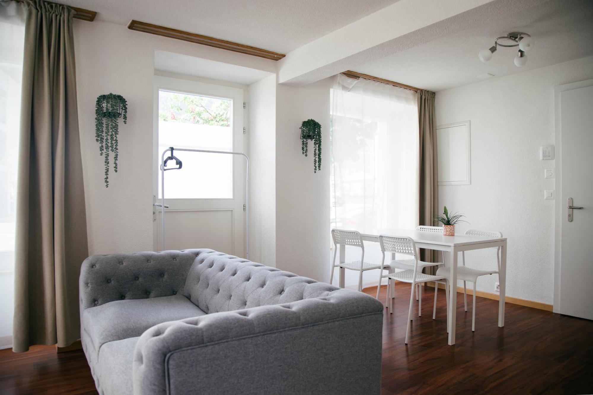 Unterseen Nimbuzzz Apartments מראה חיצוני תמונה