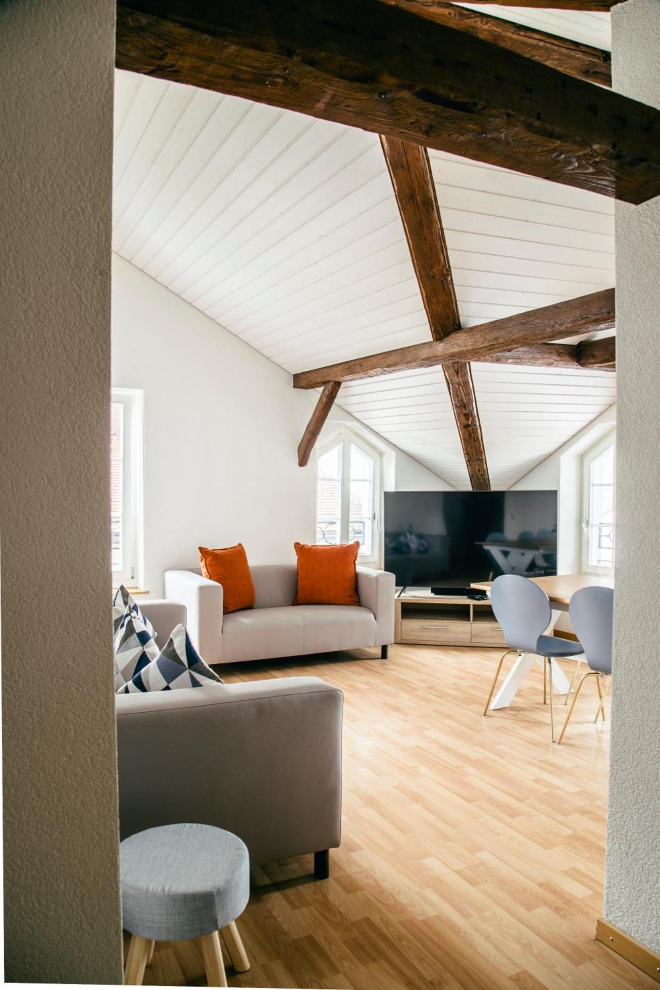 Unterseen Nimbuzzz Apartments מראה חיצוני תמונה