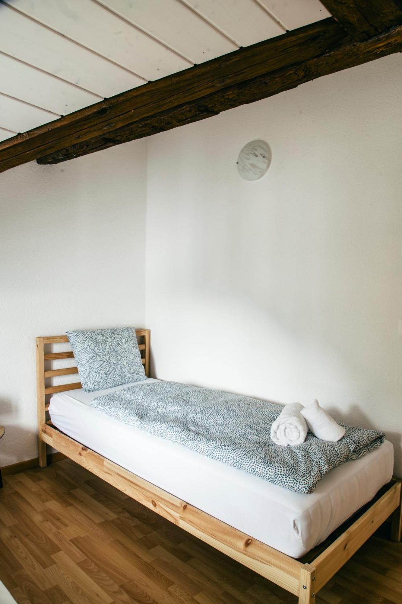 Unterseen Nimbuzzz Apartments מראה חיצוני תמונה